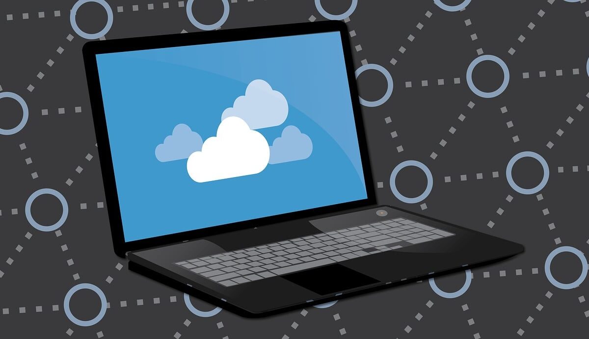 Free cloud computer backup illustration