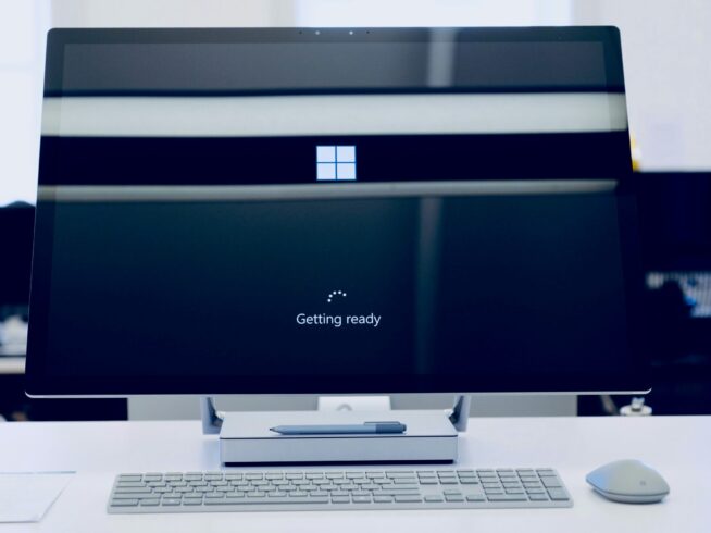 flat-screen-computer-monitor-turned-on